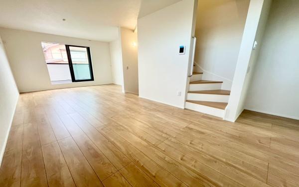 �_�ސ쌧���s���Ë抁�P�J3���ڂ̐V�z��ˌ��Ẵ��r���O