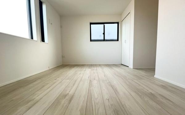 �_�ސ쌧���s���Ë抁�P�J3���ڂ̐V�z��ˌ��Ă̐Q��