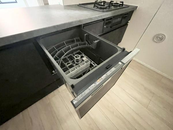 �_�ސ쌧���s���Ë抁�P�J3���ڂ̐V�z��ˌ��ẴL�b�`��