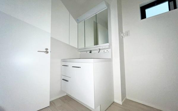 �_�ސ쌧���s���Ë抁�P�J3���ڂ̐V�z��ˌ��Ă̐��ʑ�E���ʏ�