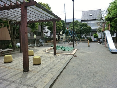 �_�ސ쌧���s������c�K���̒��Ã}���V�����̎��ӊ�