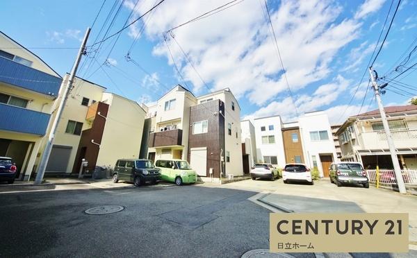 �_�ސ쌧���l�s�`�k���q�R6���ڂ̒��È�ˌ��Ă̑O�ʓ��H�܂ތ��n�ʐ^