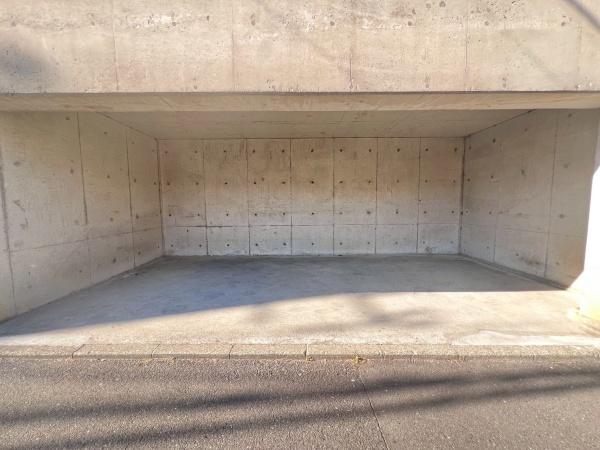 �_�ސ쌧���l�s��q��ꓪ1���ڂ̒��È�ˌ��Ă̒��ԏ�