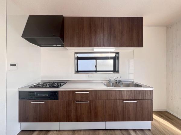 �_�ސ쌧���l�s��q��ꓪ1���ڂ̒��È�ˌ��ẴL�b�`��