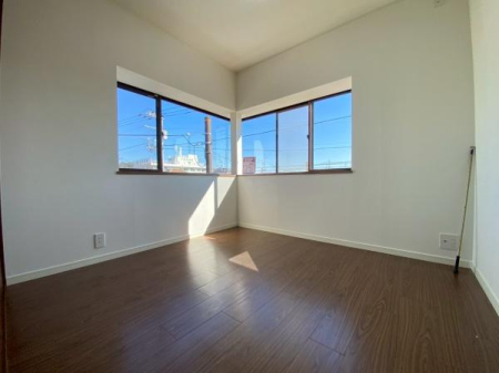 �_�ސ쌧���l�s�˒ˋ�앑��3���ڂ̒��È�ˌ��Ă̎q������