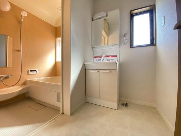 �_�ސ쌧���l�s�˒ˋ�앑��3���ڂ̒��È�ˌ��Ă̐��ʑ�E���ʏ�