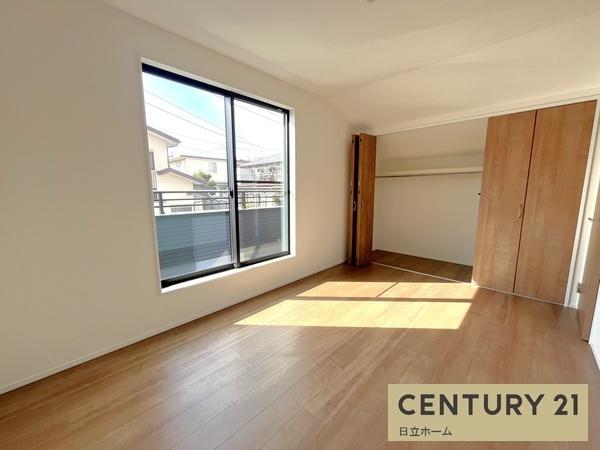 �_�ސ쌧���l�s�`����i�J5���ڂ̐V�z��ˌ��Ă̐Q��