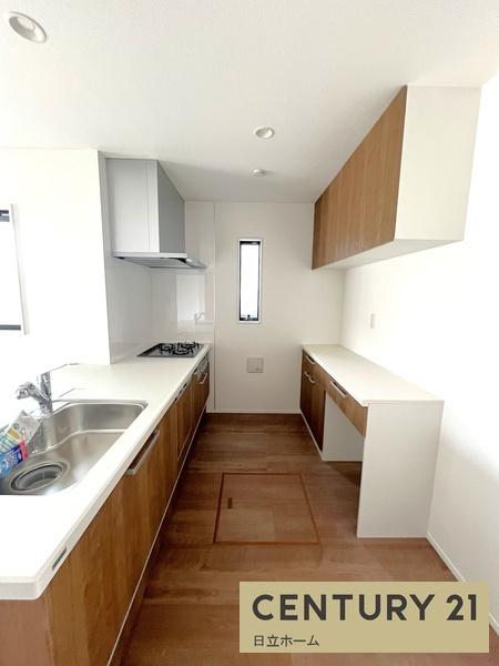 �_�ސ쌧���l�s�`����i�J5���ڂ̐V�z��ˌ��ẴL�b�`��