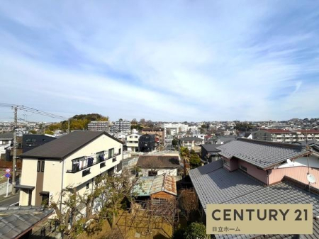 �_�ސ쌧���l�s�`����i�J5���ڂ̐V�z��ˌ��Ă̏Z�˂���̒��]�ʐ^