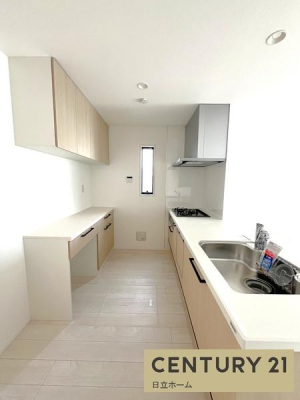 �_�ސ쌧���l�s�`����i�J5���ڂ̐V�z��ˌ��ẴL�b�`��