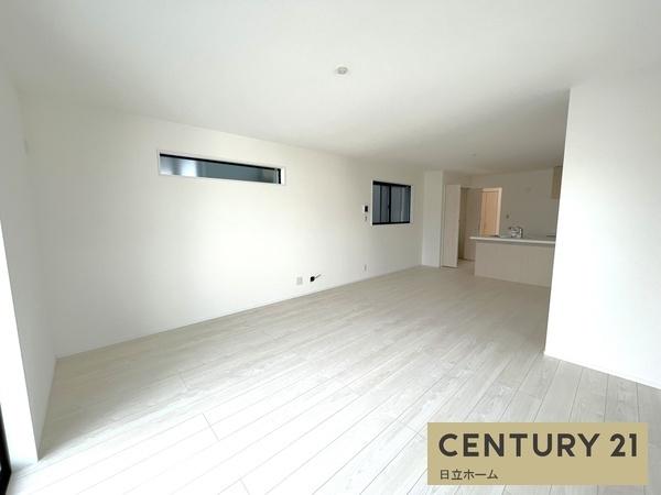 �_�ސ쌧���l�s�`����i�J5���ڂ̐V�z��ˌ��Ẵ��r���O