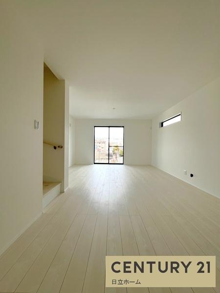 �_�ސ쌧���l�s�`����i�J5���ڂ̐V�z��ˌ��Ẵ��r���O