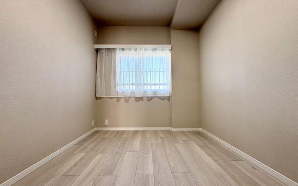 �_�ސ쌧���s�����扁1���ڂ̒��Ã}���V�����̐Q��