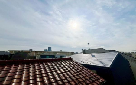 �_�ސ쌧���s������㕽�Ԃ̐V�z��ˌ��Ă̏Z�˂���̒��]�ʐ^