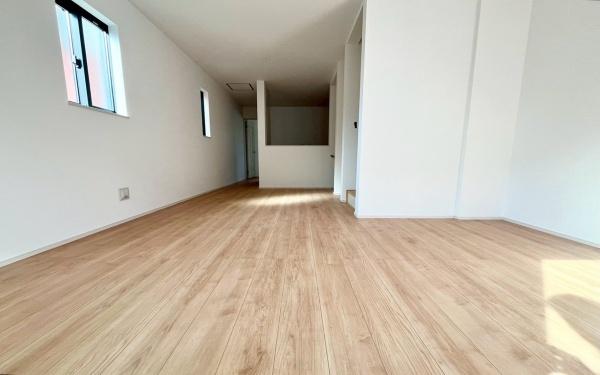 �_�ސ쌧���s������㕽�Ԃ̐V�z��ˌ��Ẵ��r���O