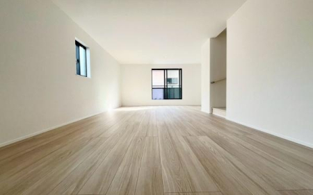 �_�ސ쌧���s������㕽�Ԃ̐V�z��ˌ��Ẵ��r���O