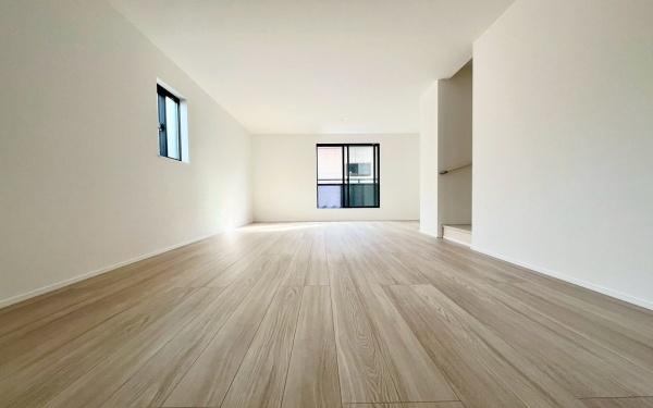 �_�ސ쌧���s������㕽�Ԃ̐V�z��ˌ��Ẵ��r���O