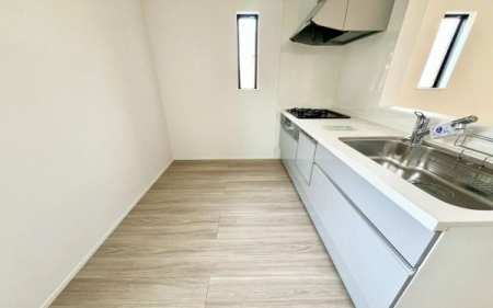 �_�ސ쌧���s������㕽�Ԃ̐V�z��ˌ��ẴL�b�`��