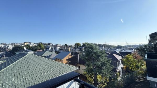 �_�ސ쌧���l�s���V�����̐V�z��ˌ��Ă̏Z�˂���̒��]�ʐ^