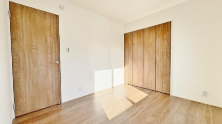 �_�ސ쌧���l�s���V�����̐V�z��ˌ��Ă̗m��