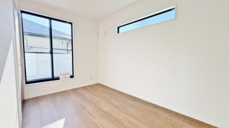 �_�ސ쌧���l�s���V�����̐V�z��ˌ��Ă̗m��