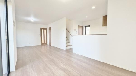 �_�ސ쌧���l�s���V�����̐V�z��ˌ��Ẵ��r���O