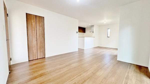 �_�ސ쌧���l�s���V�����̐V�z��ˌ��Ẵ��r���O