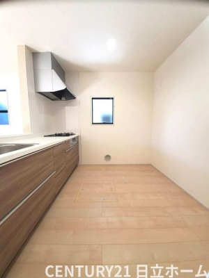 �_�ސ쌧���l�s���J�搣�J6���ڂ̐V�z��ˌ��ẴL�b�`��