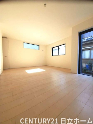 �_�ސ쌧���l�s���J�搣�J6���ڂ̐V�z��ˌ��Ẵ��r���O