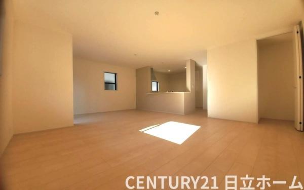 �_�ސ쌧���l�s���J�搣�J6���ڂ̐V�z��ˌ��Ẵ��r���O