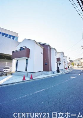 �_�ސ쌧���l�s�˒ˋ�����̐V�z��ˌ��Ă̑O�ʓ��H�܂ތ��n�ʐ^