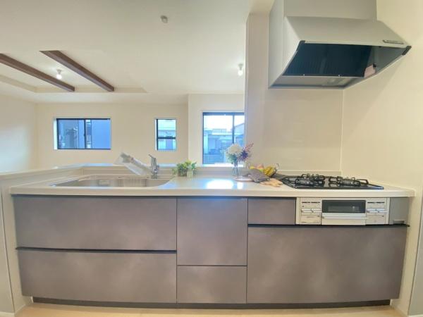 �_�ސ쌧���l�s�h��j�䐼1���ڂ̐V�z��ˌ��ẴL�b�`��