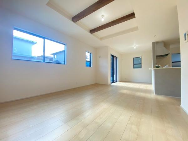 �_�ސ쌧���l�s�h��j�䐼1���ڂ̐V�z��ˌ��Ẵ��r���O