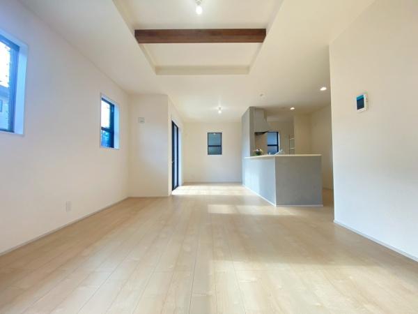 �_�ސ쌧���l�s�h��j�䐼1���ڂ̐V�z��ˌ��Ẵ��r���O