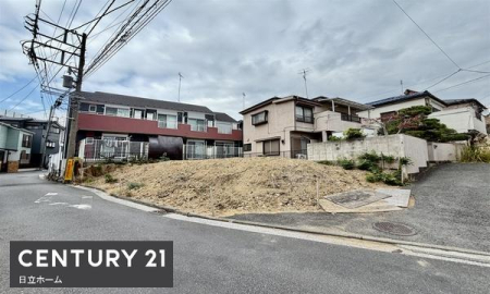 �_�ސ쌧���l�s�`��扺�i�J6���ڂ̐V�z��ˌ��Ă̑O�ʓ��H�܂ތ��n�ʐ^