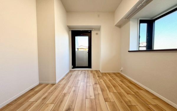 �_�ސ쌧���l�s�ۓy�P�J�擌�쓇�� 24-1�̒��Ã}���V�����̐Q��