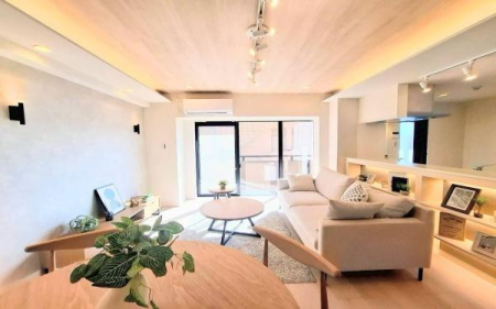 �_�ސ쌧���l�s�����Ԓ�1���ڂ̒��Ã}���V�����̃��r���O