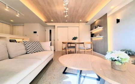 �_�ސ쌧���l�s�����Ԓ�1���ڂ̒��Ã}���V�����̃��r���O