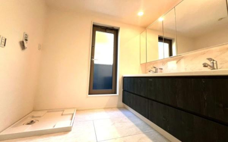 �_�ސ쌧���l�s�˒ˋ�앑��3���ڂ̐V�z��ˌ��Ă̐��ʑ�E���ʏ�