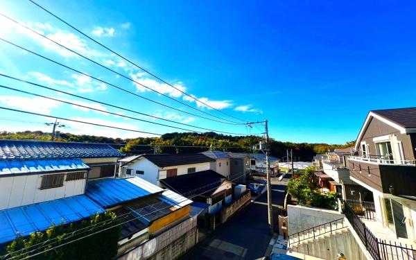 �_�ސ쌧���l�s�˒ˋ�앑��3���ڂ̐V�z��ˌ��Ă̏Z�˂���̒��]�ʐ^