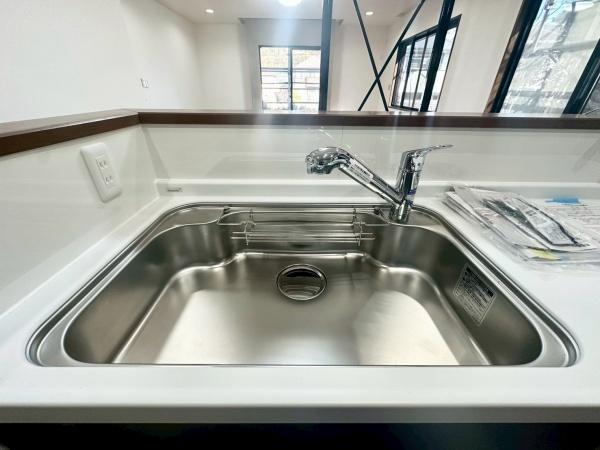 �_�ސ쌧���l�s���i�c��̒��È�ˌ��ẴL�b�`��