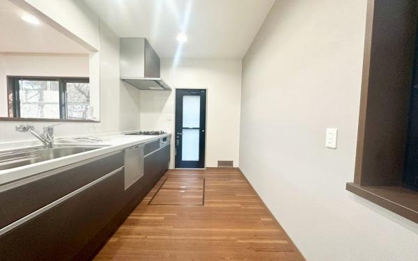 �_�ސ쌧���l�s���i�c��̒��È�ˌ��ẴL�b�`��