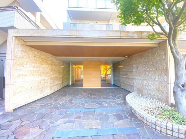 �_�ސ쌧���s���Ë��쉄1���ڂ̒��Ã}���V�����̃G���g�����X