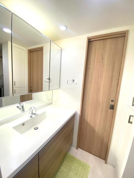 �_�ސ쌧���s���Ë��쉄1���ڂ̒��Ã}���V�����̐��ʑ�E���ʏ�