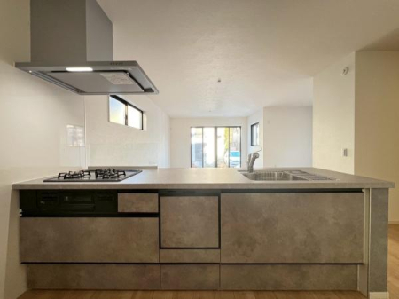 �_�ސ쌧���s���Ë�k���̐V�z��ˌ��ẴL�b�`��