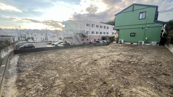 �_�ސ쌧���l�s�h�揬���P�J3���ڂ̐V�z��ˌ��Ă̂��̑����n