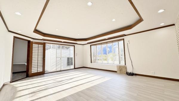 �_�ސ쌧���q�s�Â̒��È�ˌ��Ẵ��r���O