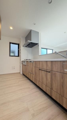 �_�ސ쌧���l�s�ߌ��擌����3���ڂ̐V�z��ˌ��ẴL�b�`��