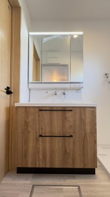 �_�ސ쌧���l�s�ߌ��擌����3���ڂ̐V�z��ˌ��Ă̐��ʑ�E���ʏ�