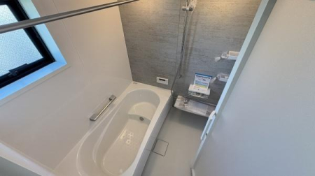 �_�ސ쌧���l�s�ߌ��擌����3���ڂ̐V�z��ˌ��Ă̗���